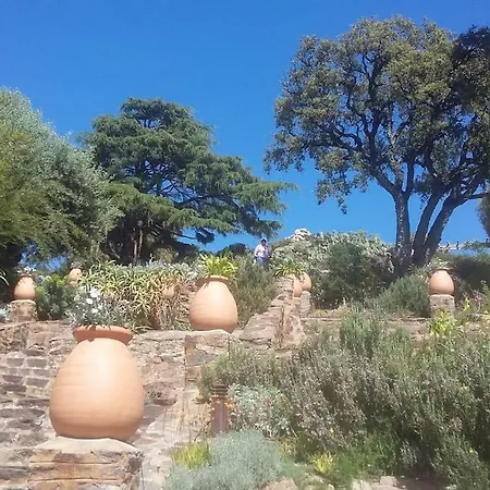 4 Pers Coeur Du Lavandou 5mn A Pied Des Plages Le Lavandou